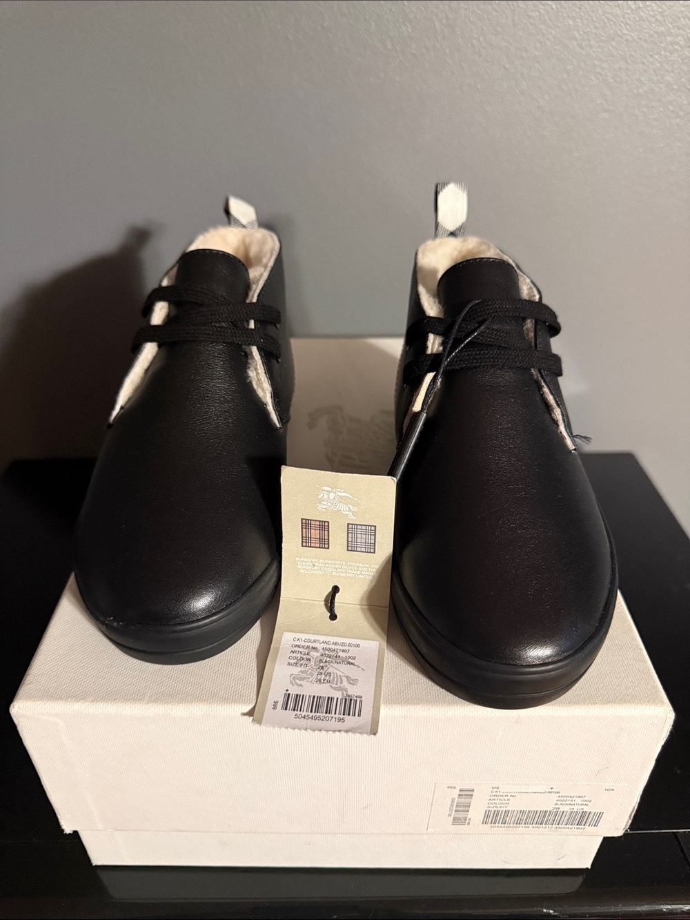 Burberry Black Kids Leather Lace-Up Shoes